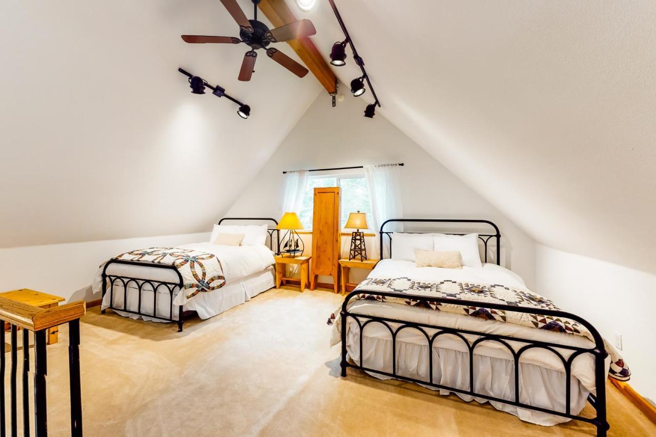 Alpine Home Lilliwaup Екстер'єр фото