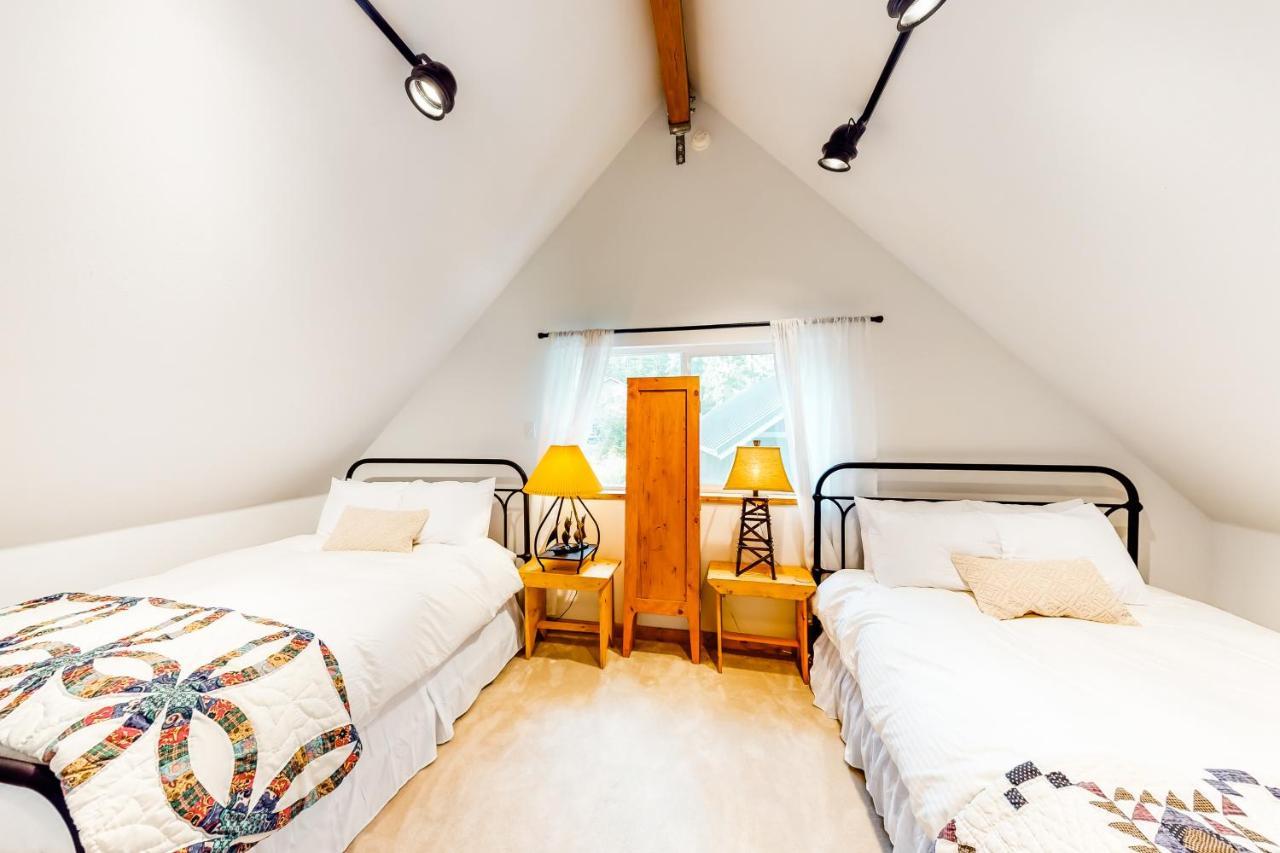 Alpine Home Lilliwaup Екстер'єр фото